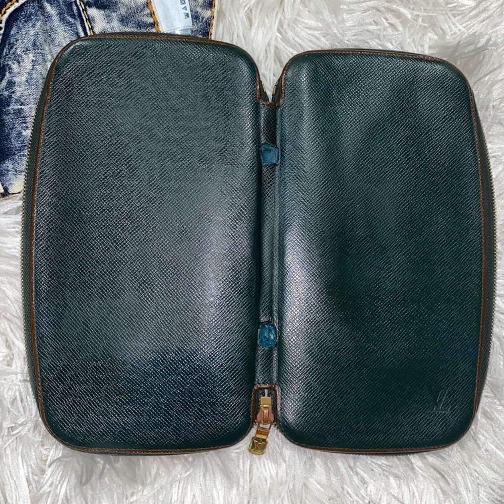 Louis Vuitton Green Wallet - Picture 3 of 7